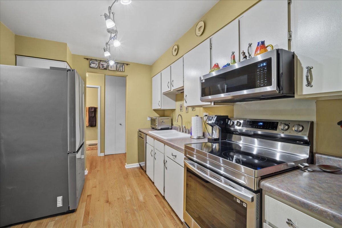 1515 E Central Road #462B, Arlington Heights, IL 60005