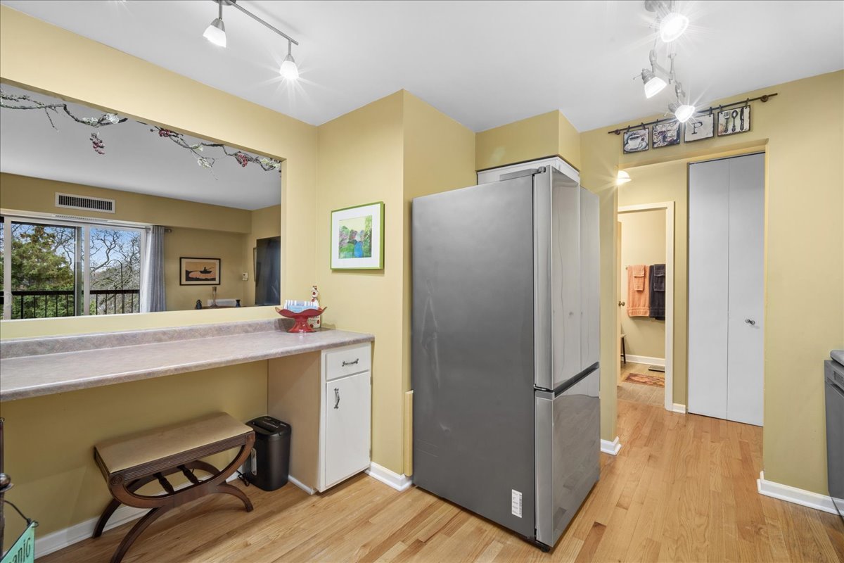 1515 E Central Road #462B, Arlington Heights, IL 60005