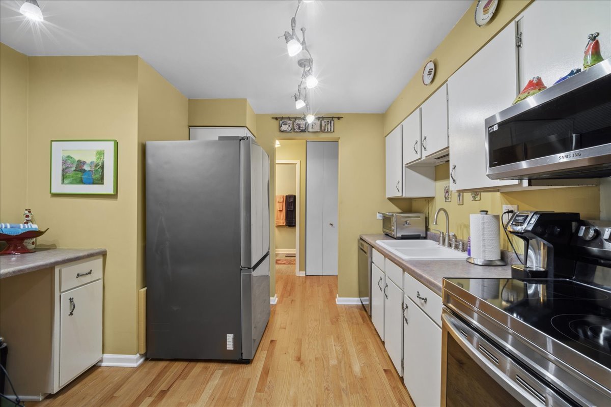 1515 E Central Road #462B, Arlington Heights, IL 60005