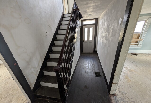 714 E County Line Road, Sparland, IL 61565