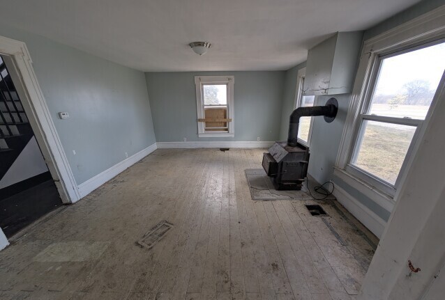 714 E County Line Road, Sparland, IL 61565