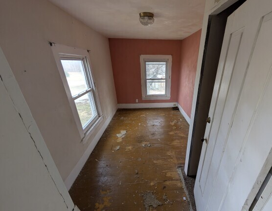 714 E County Line Road, Sparland, IL 61565