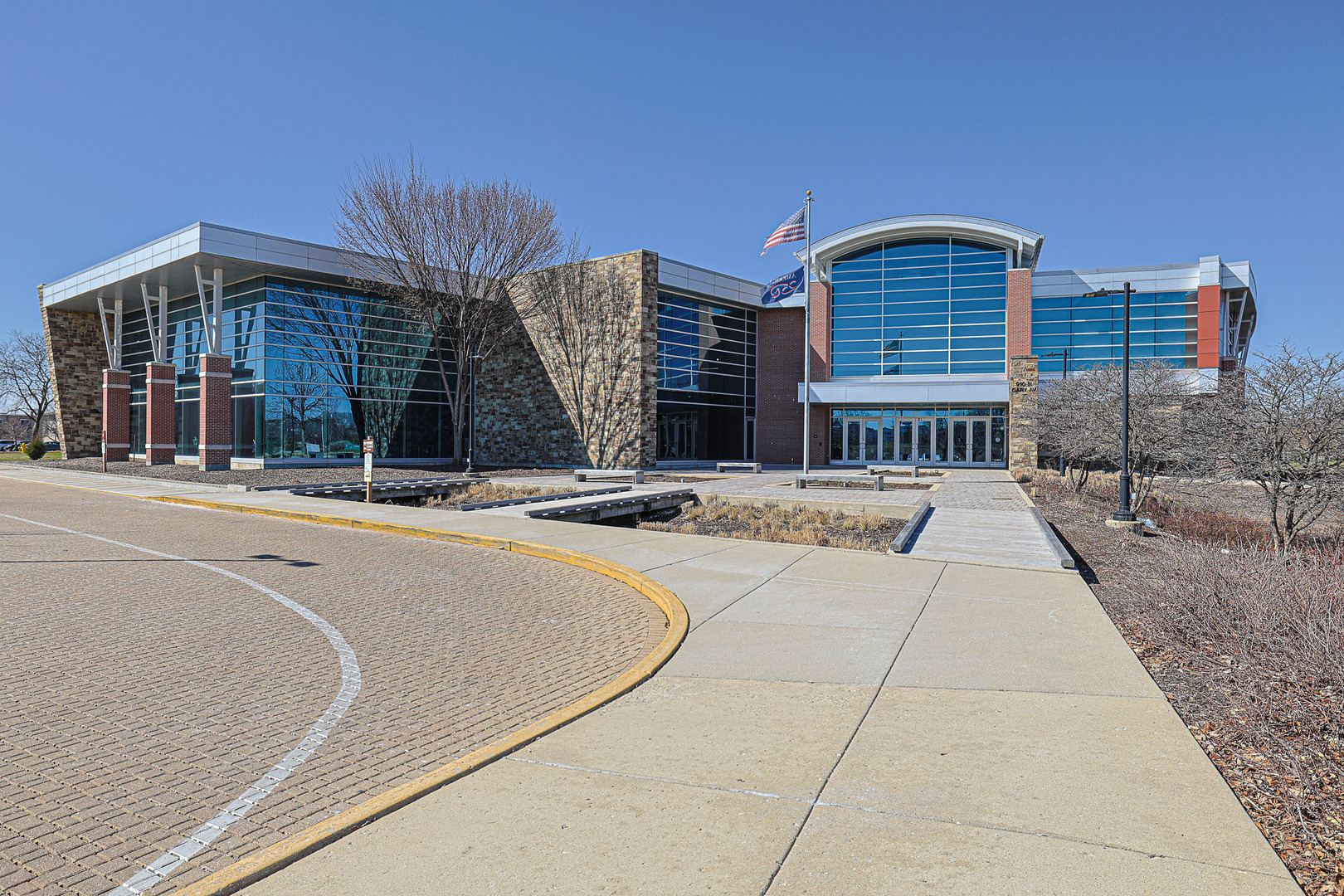 230 Klein Creek Court #F, Carol Stream, IL 60188