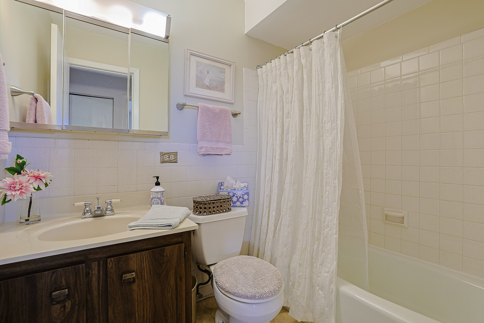 230 Klein Creek Court #F, Carol Stream, IL 60188