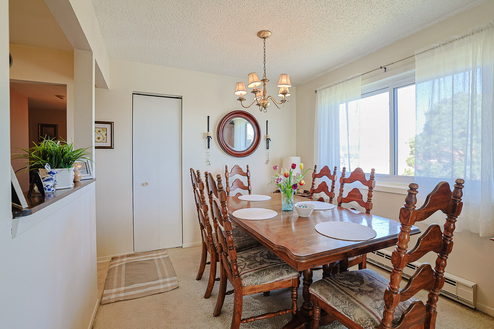 230 Klein Creek Court #F, Carol Stream, IL 60188