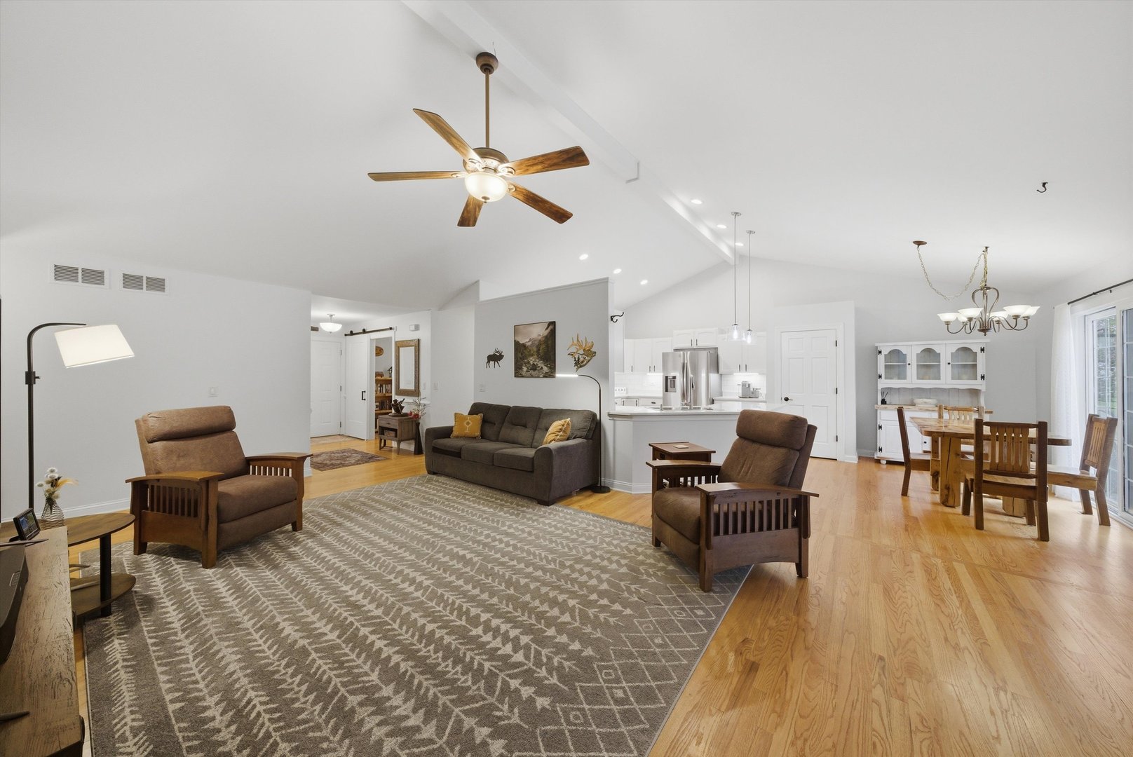 706 Silver Glen Road, McHenry, IL 60050