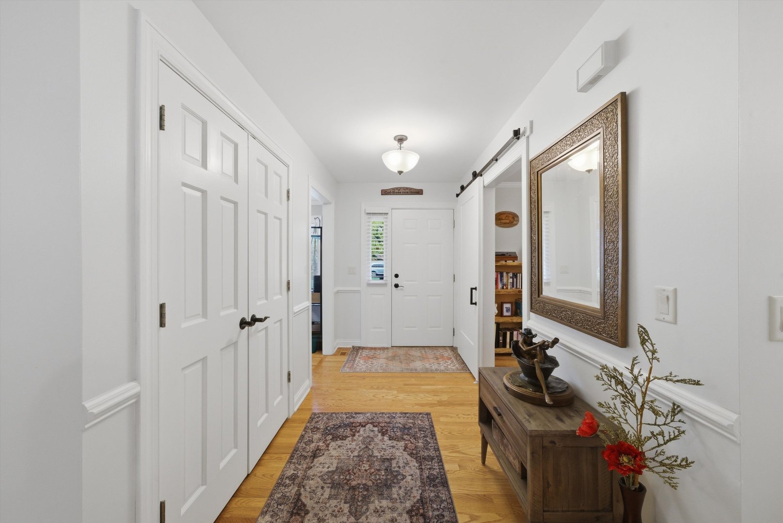 706 Silver Glen Road, McHenry, IL 60050