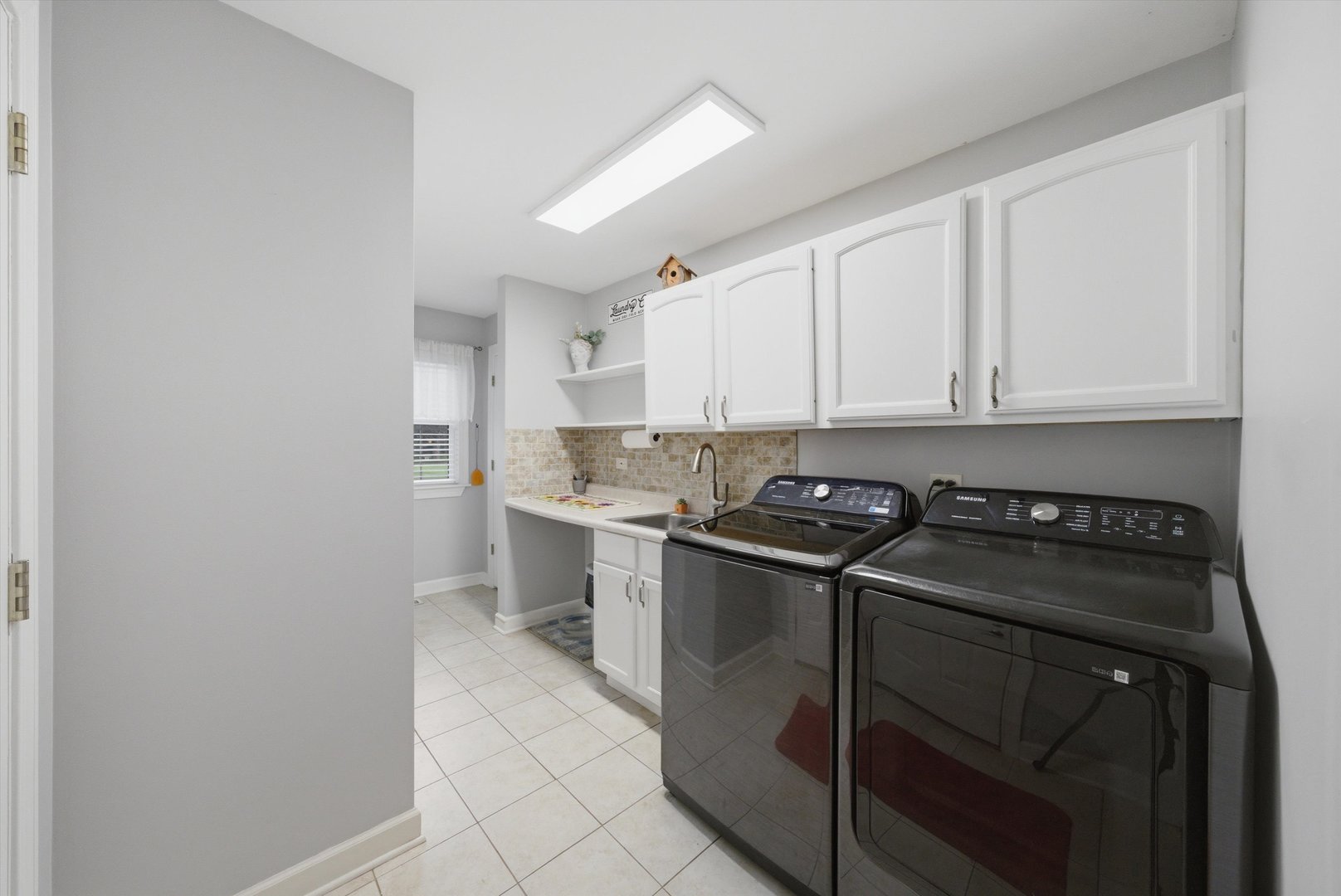 706 Silver Glen Road, McHenry, IL 60050