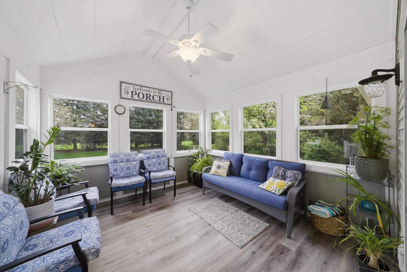 706 Silver Glen Road, McHenry, IL 60050