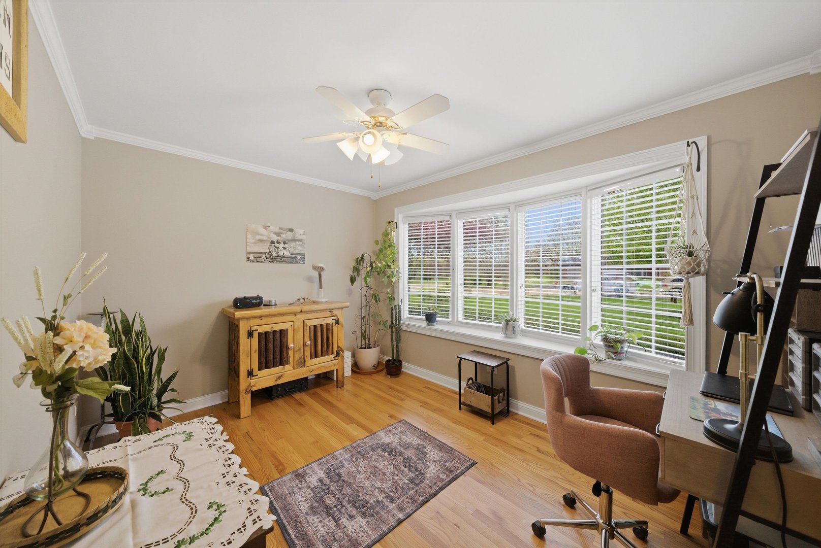 706 Silver Glen Road, McHenry, IL 60050