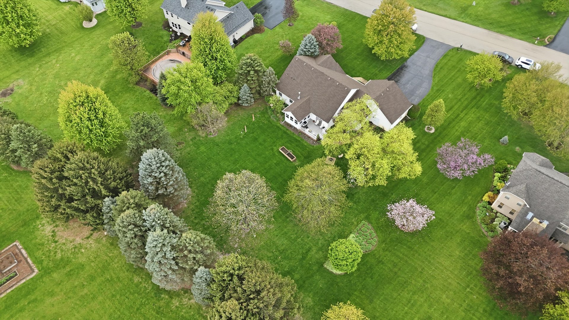 706 Silver Glen Road, McHenry, IL 60050