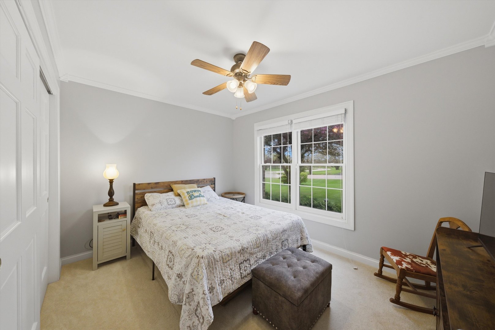 706 Silver Glen Road, McHenry, IL 60050