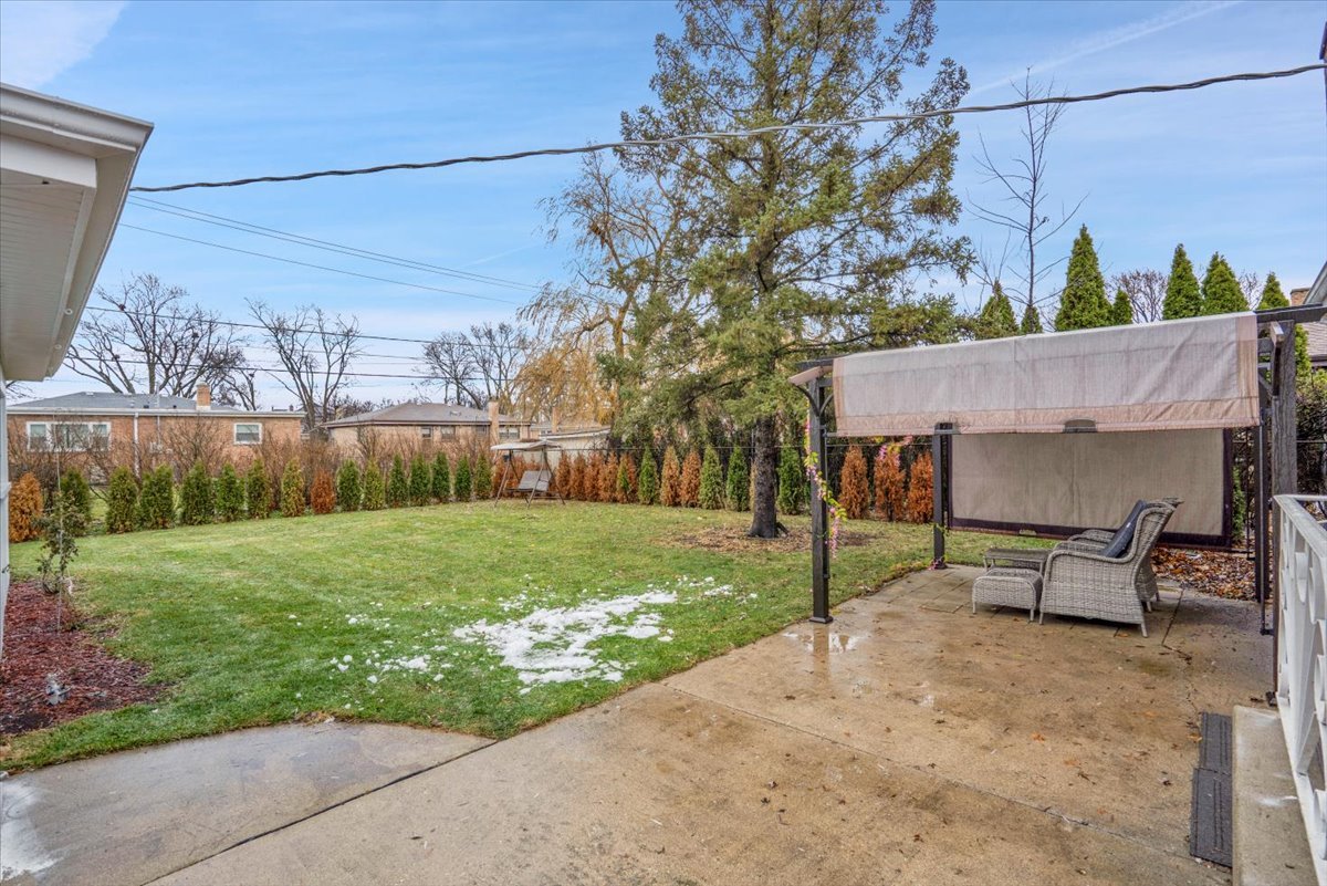 9317 Olcott Avenue, Morton Grove, IL 60053