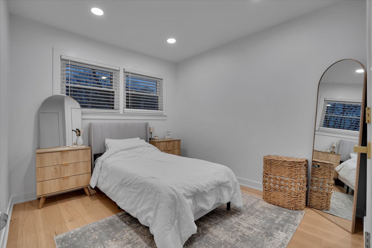 9317 Olcott Avenue, Morton Grove, IL 60053