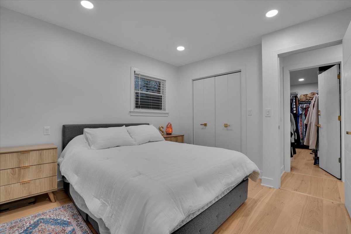 9317 Olcott Avenue, Morton Grove, IL 60053