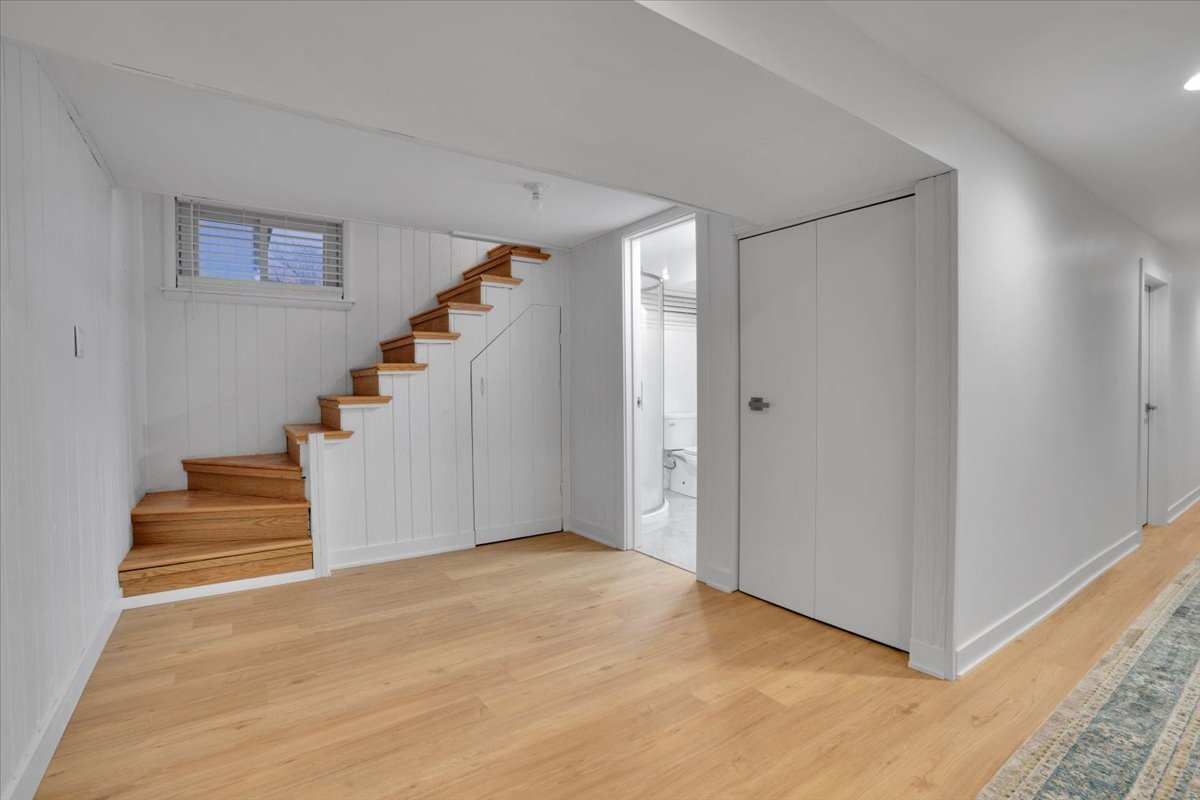 9317 Olcott Avenue, Morton Grove, IL 60053