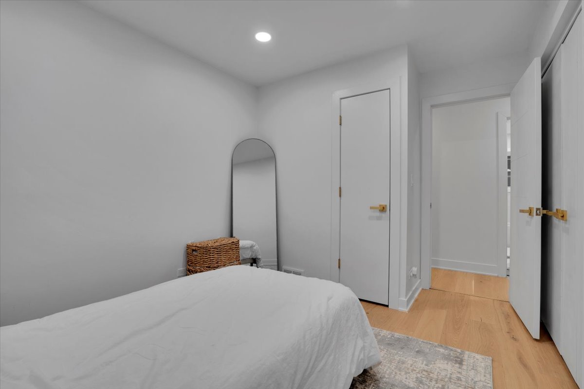 9317 Olcott Avenue, Morton Grove, IL 60053