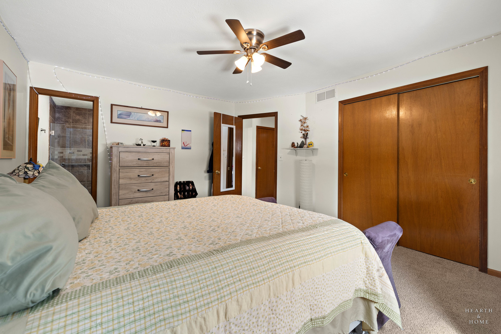 12715 Waltham Close, Roscoe, IL 61073