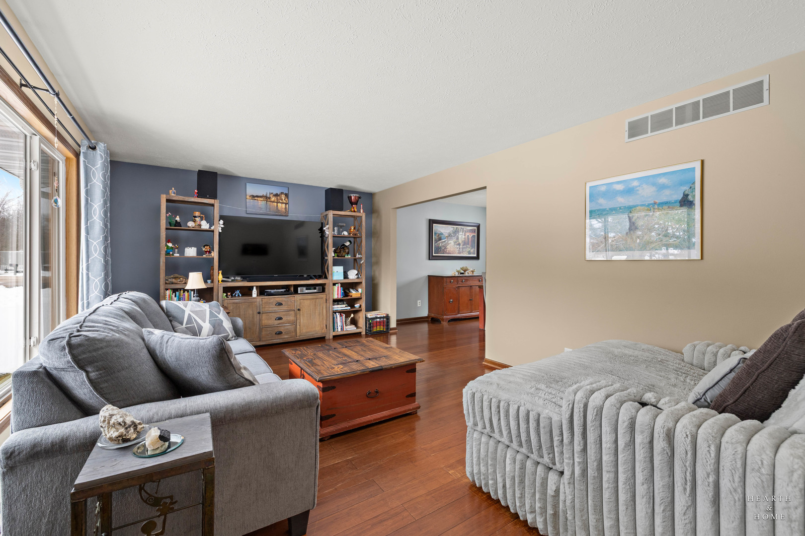 12715 Waltham Close, Roscoe, IL 61073