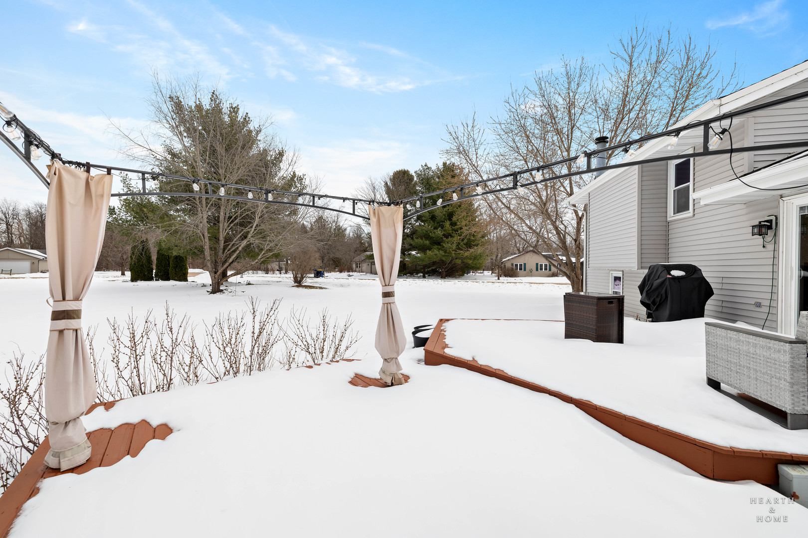 12715 Waltham Close, Roscoe, IL 61073