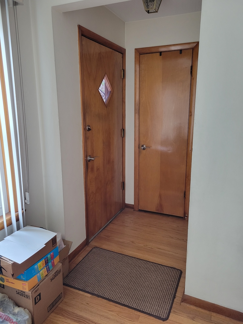 5316 N Rutherford Avenue, Chicago, IL 60656