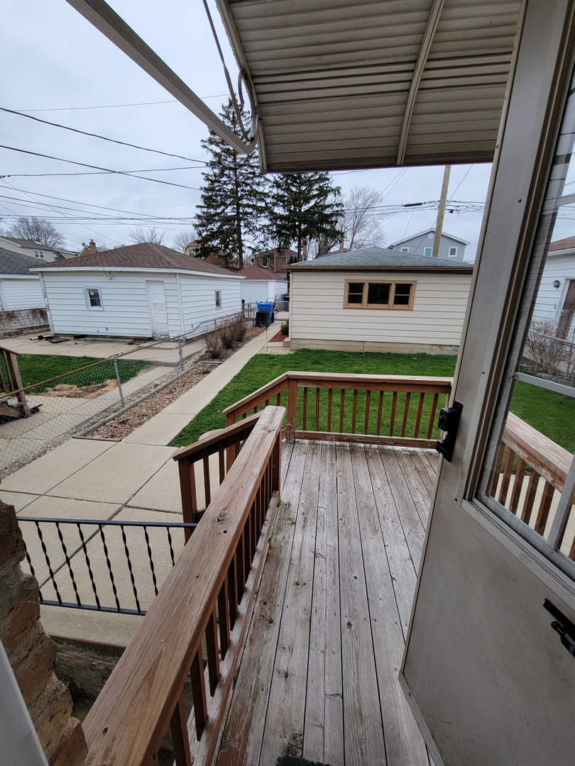 5316 N Rutherford Avenue, Chicago, IL 60656