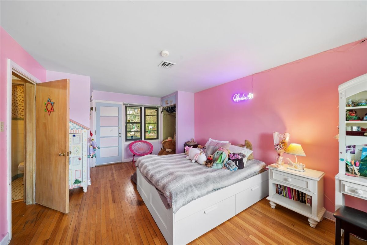 105 N Main Street, Lombard, IL 60148