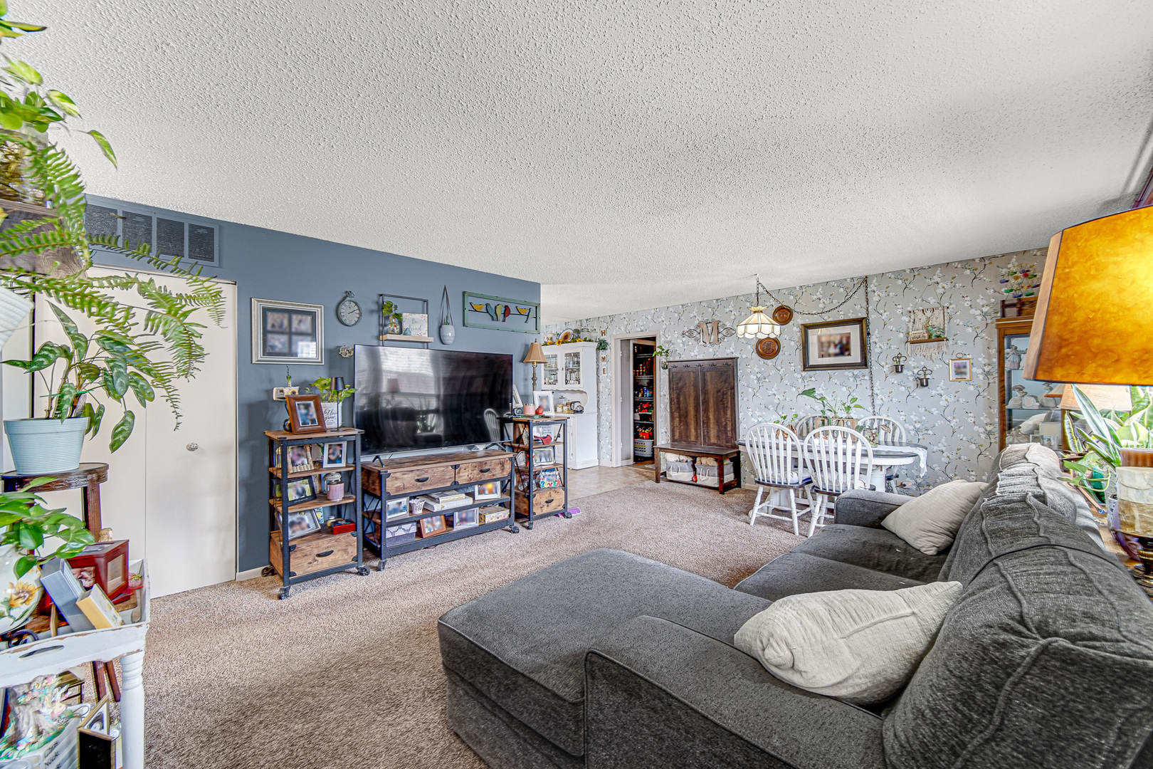 15348 Holly Court #D, Oak Forest, IL 60452