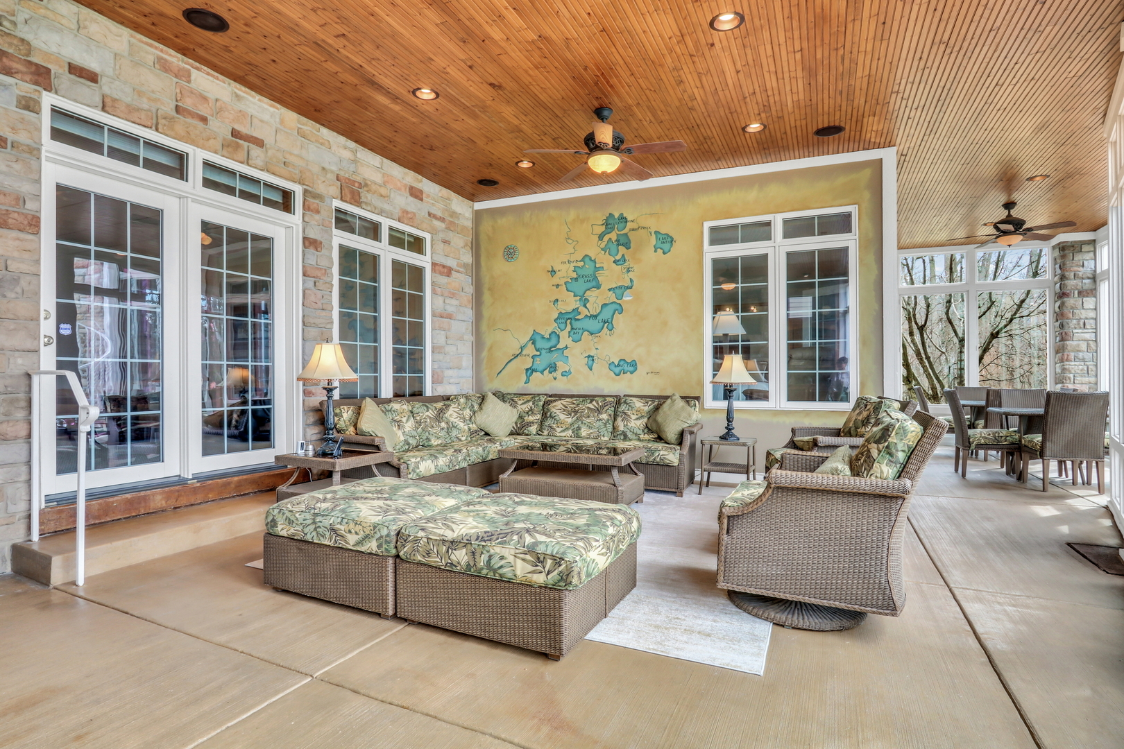 38856 N Cedar Crest Drive, Lake Villa, IL 60046