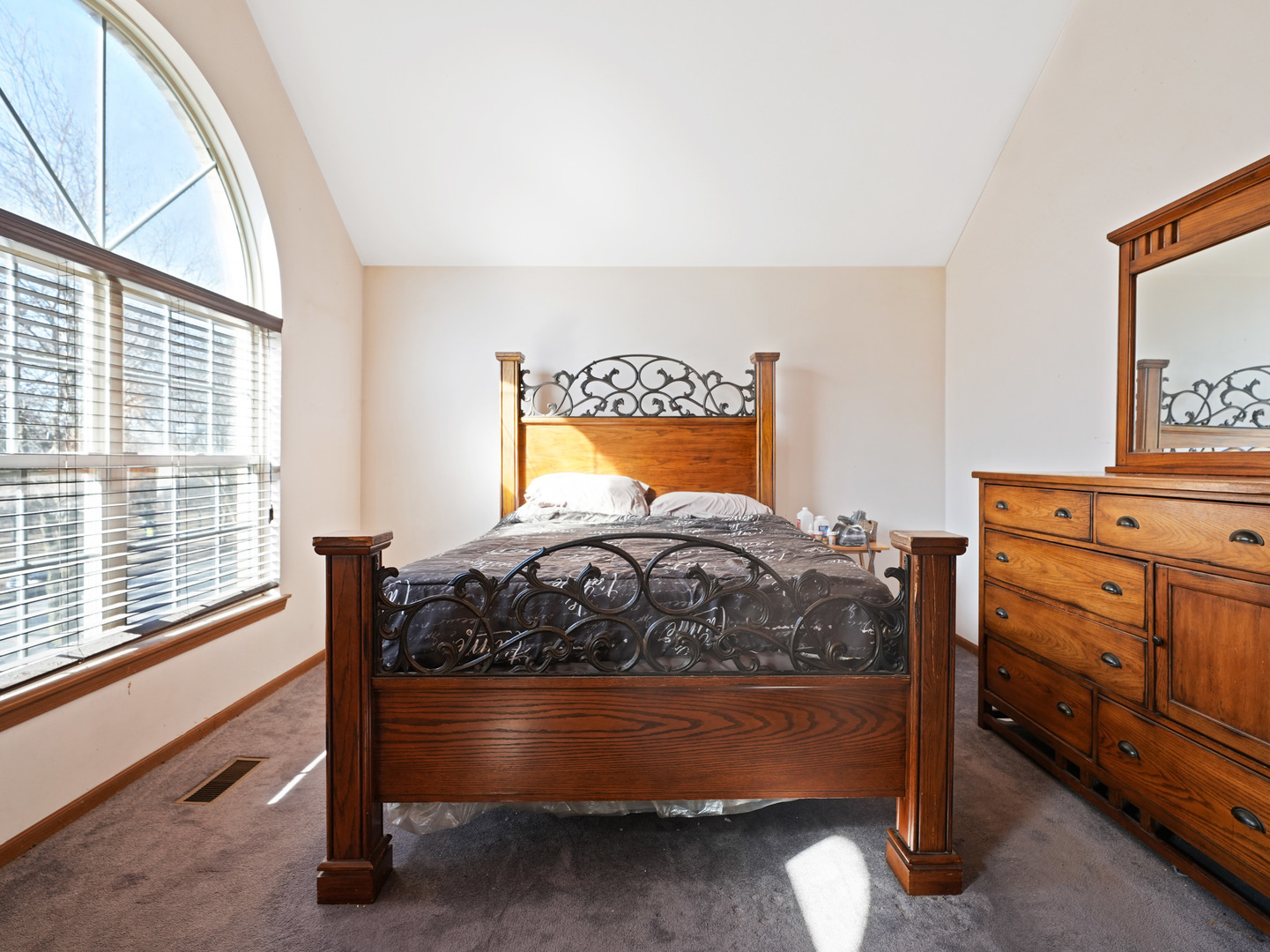 5830 W Lake Street, Chicago, IL 60644