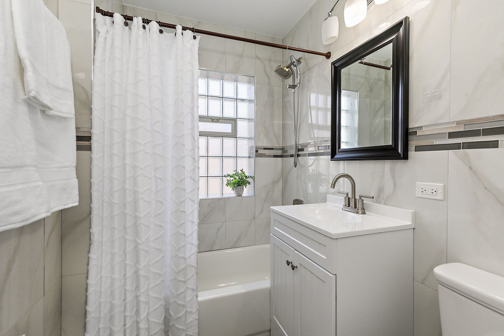 2627 Clarke Street, River Grove, IL 60171