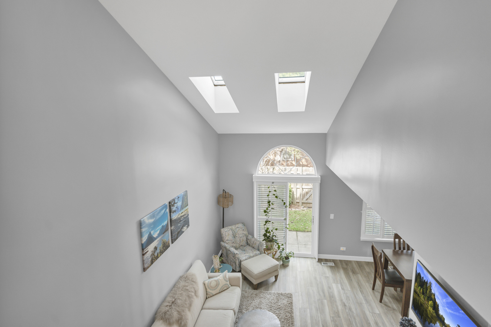 270 Woodstone Circle, Buffalo Grove, IL 60089