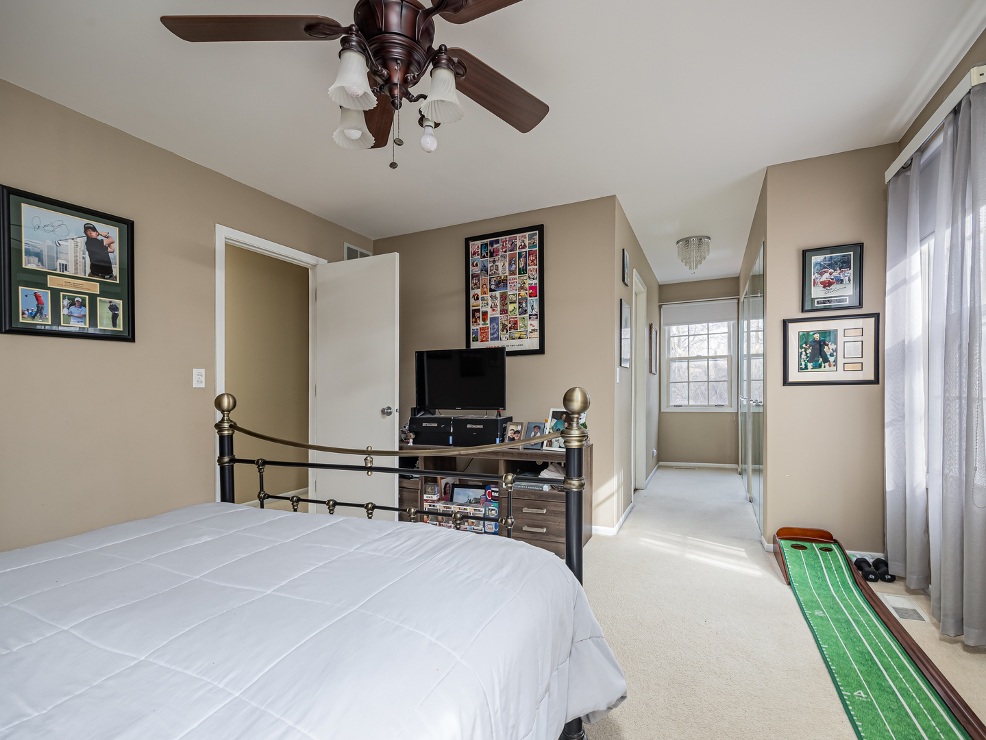 1000 Devonshire Avenue, Naperville, IL 60540