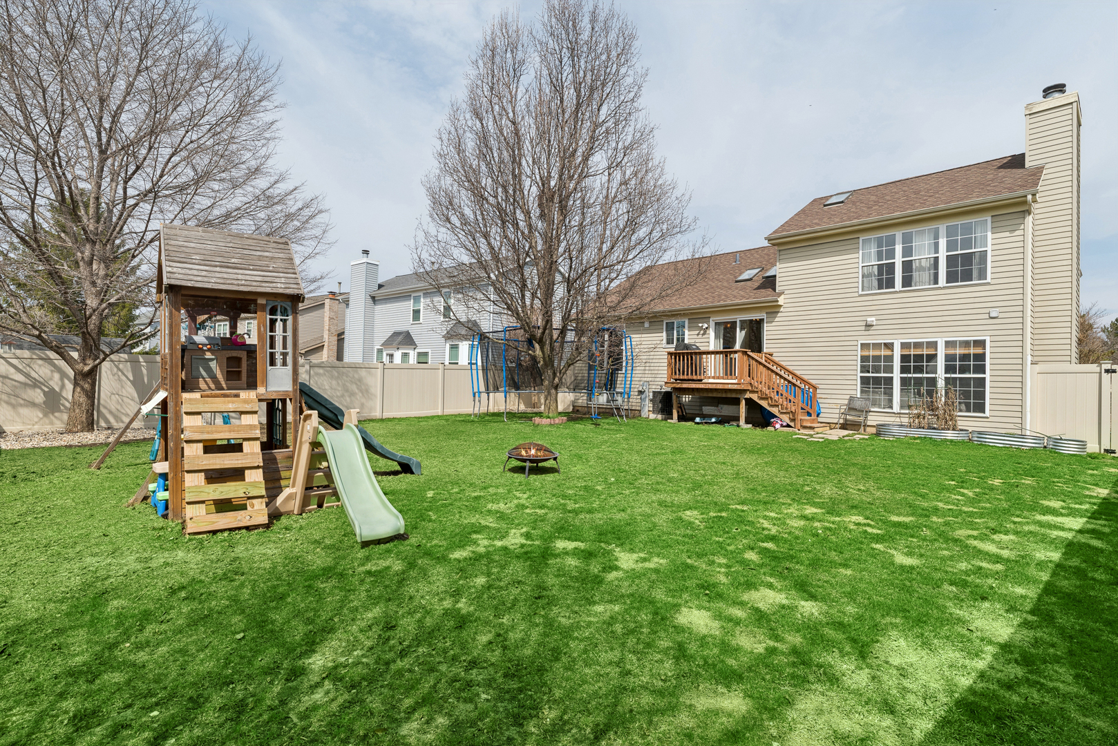 204 Buckingham Drive, Grayslake, IL 60030