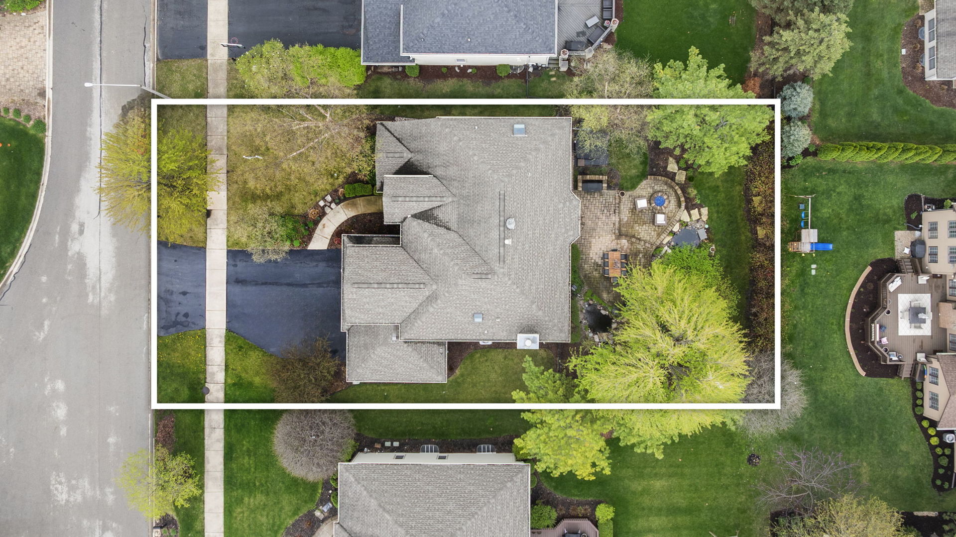 2412 Comstock Court, Naperville, IL 60564