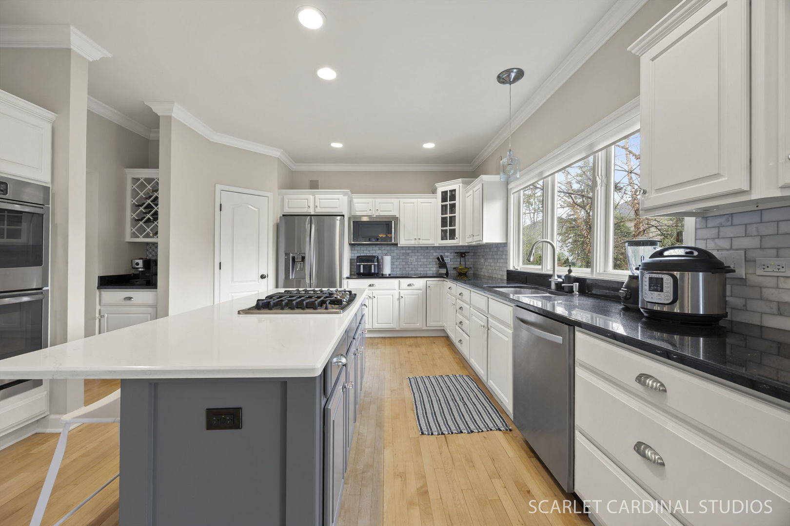 2412 Comstock Court, Naperville, IL 60564