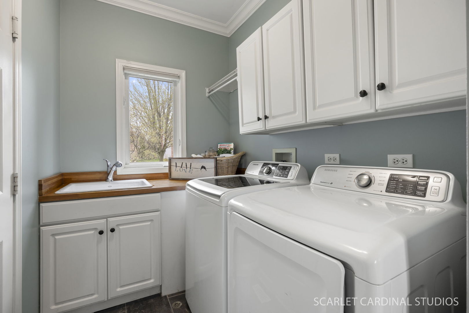 2412 Comstock Court, Naperville, IL 60564