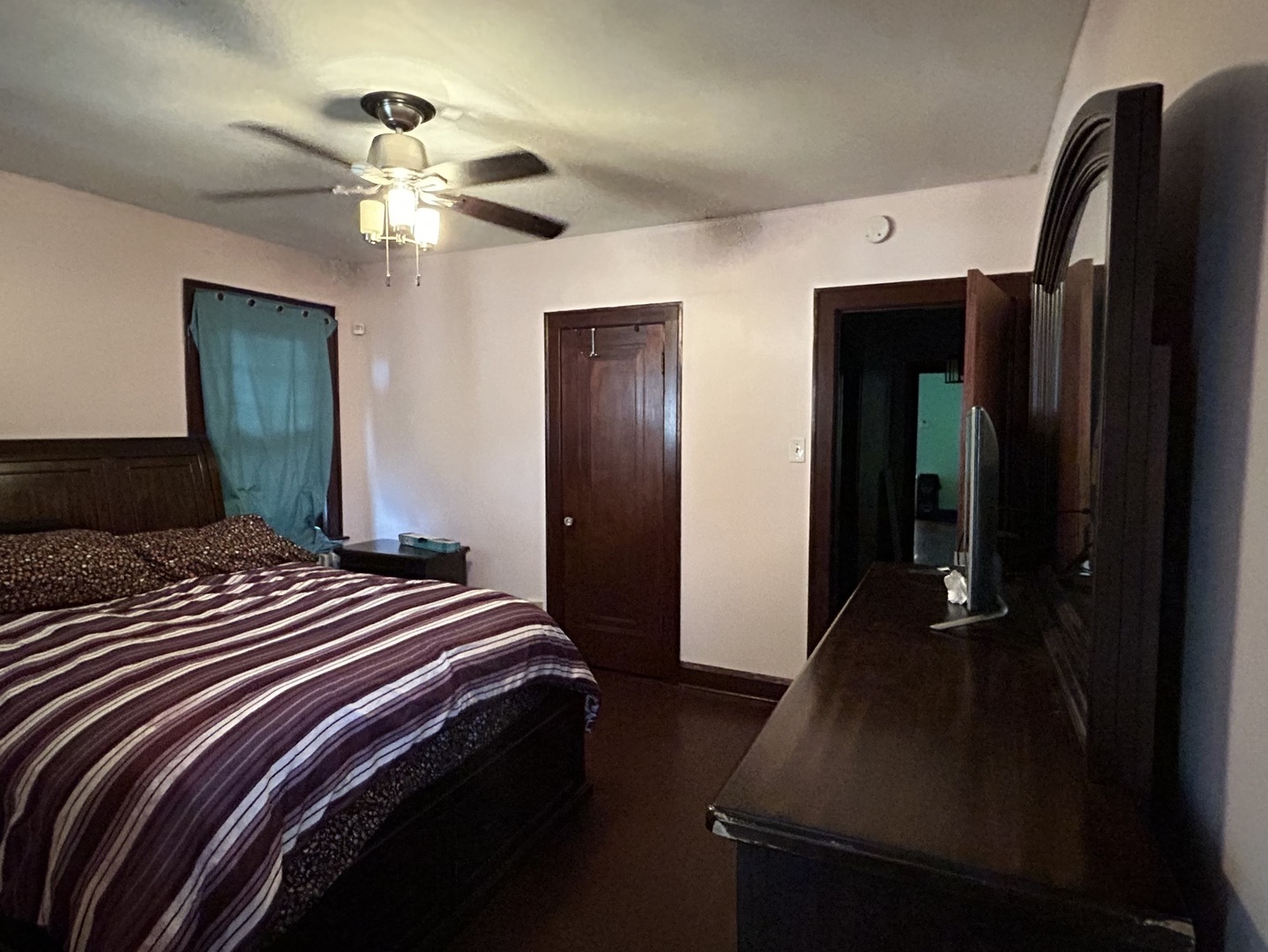 13845 S Wabash Avenue, Riverdale, IL 60827