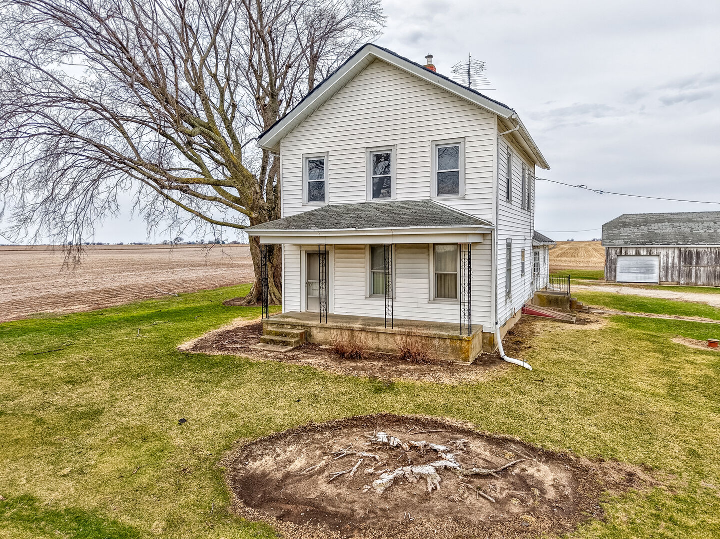 3865 E 1553rd Road, Earlville, IL 60518