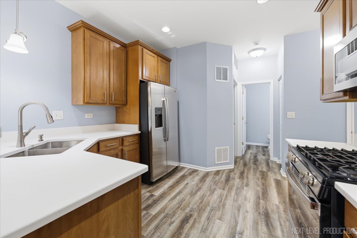 472 Majestic Lane, Oswego, IL 60543