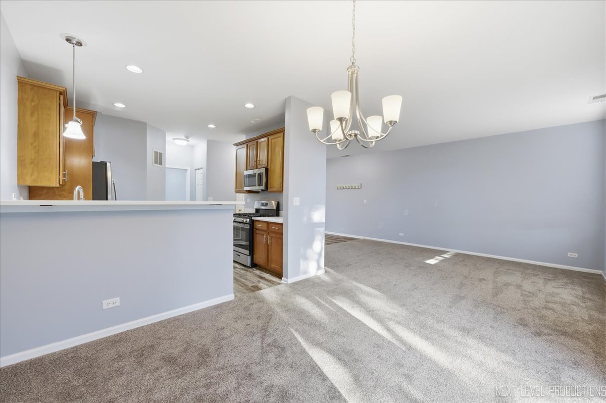 472 Majestic Lane, Oswego, IL 60543