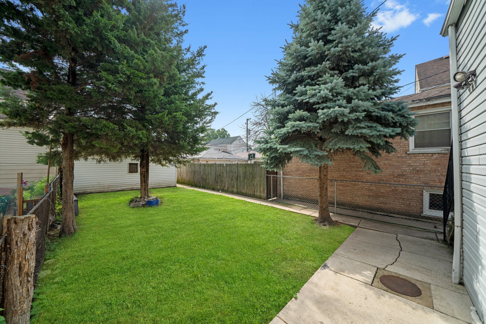 5229 S Campbell Avenue, Chicago, IL 60632