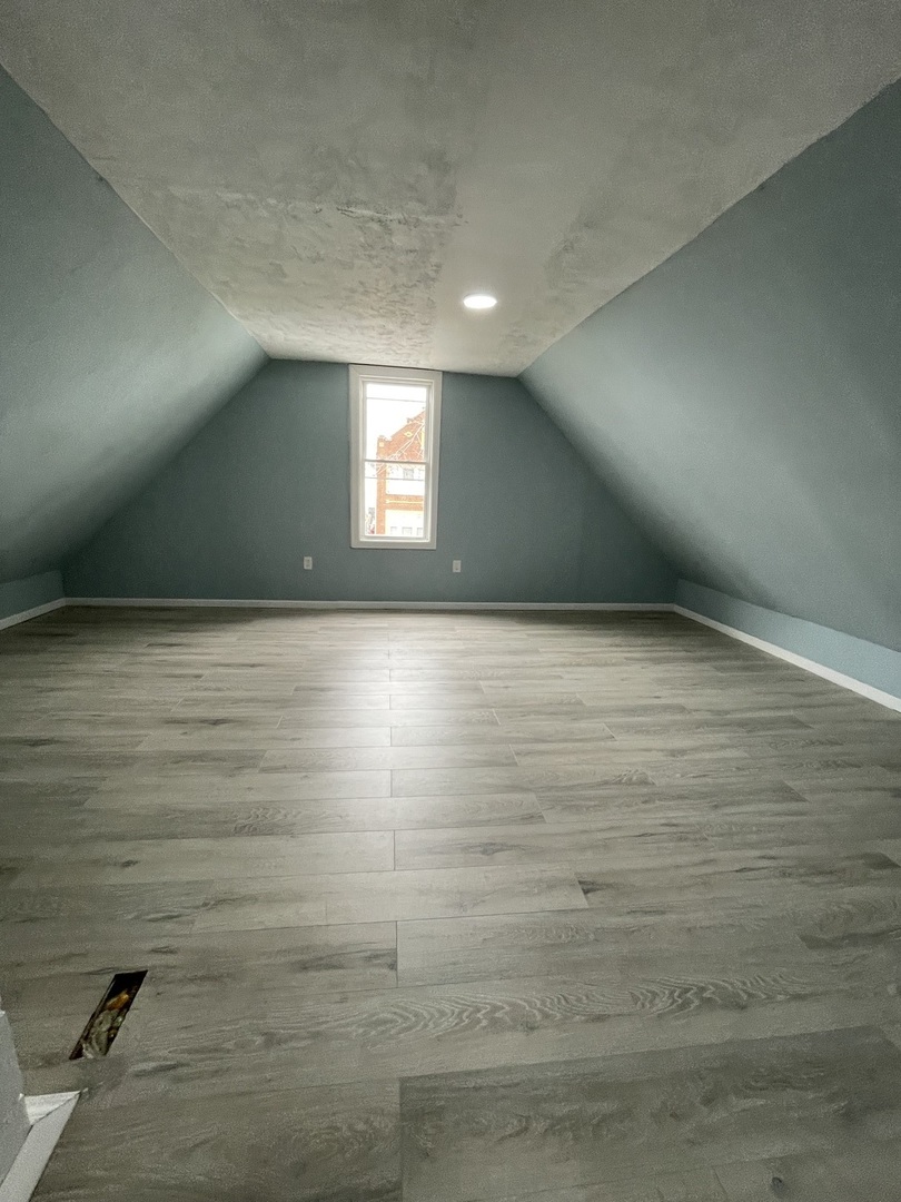 5229 S Campbell Avenue, Chicago, IL 60632