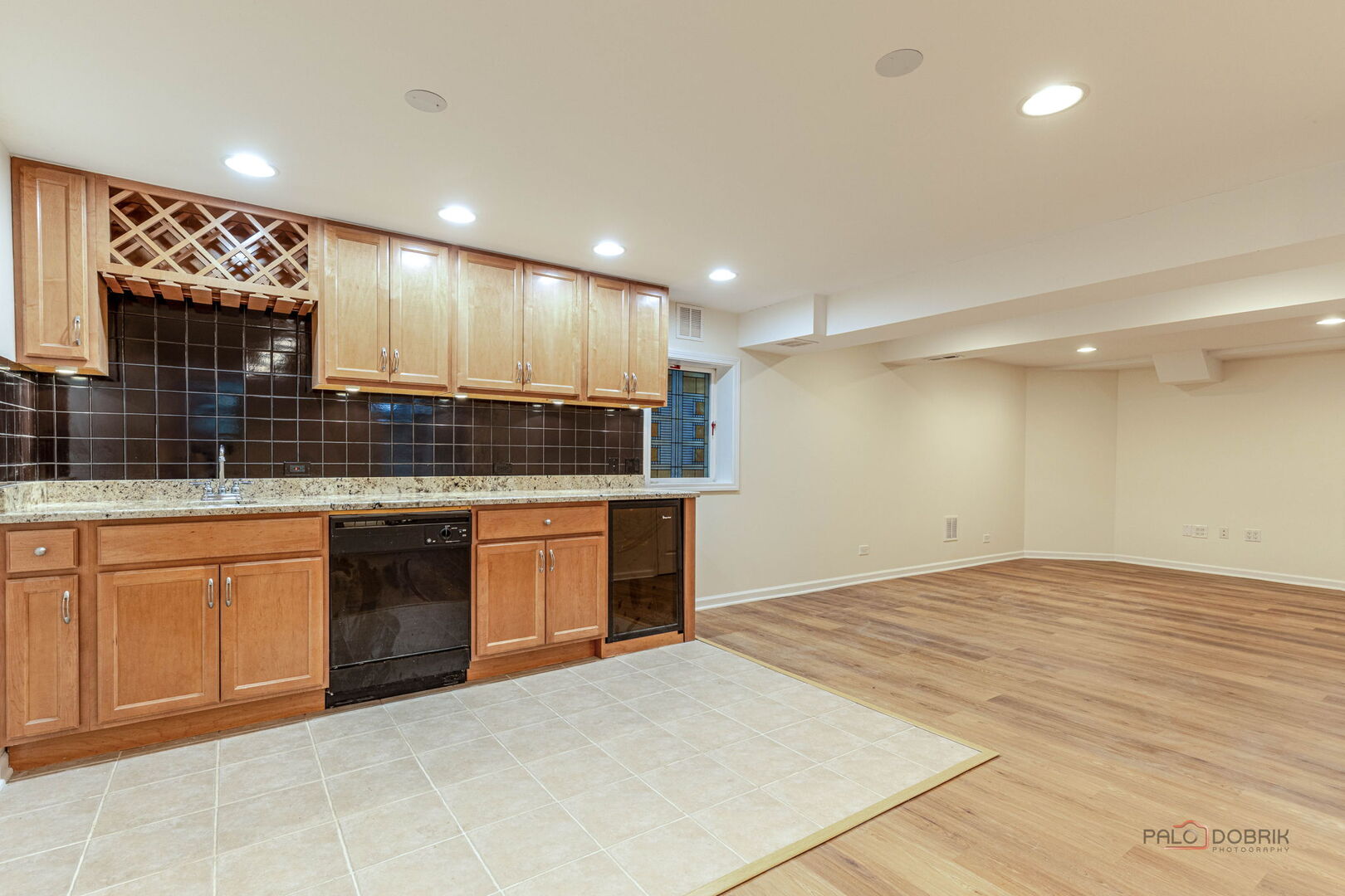 805 Summer Court, Buffalo Grove, IL 60089