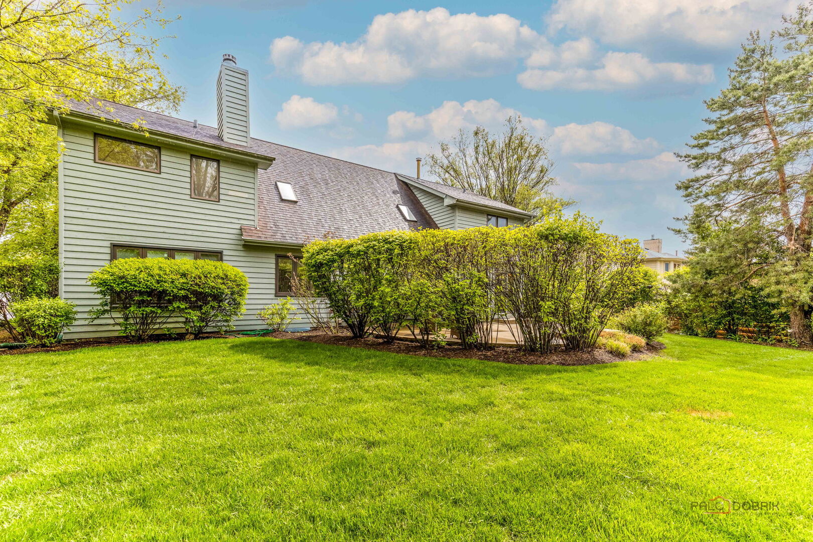805 Summer Court, Buffalo Grove, IL 60089