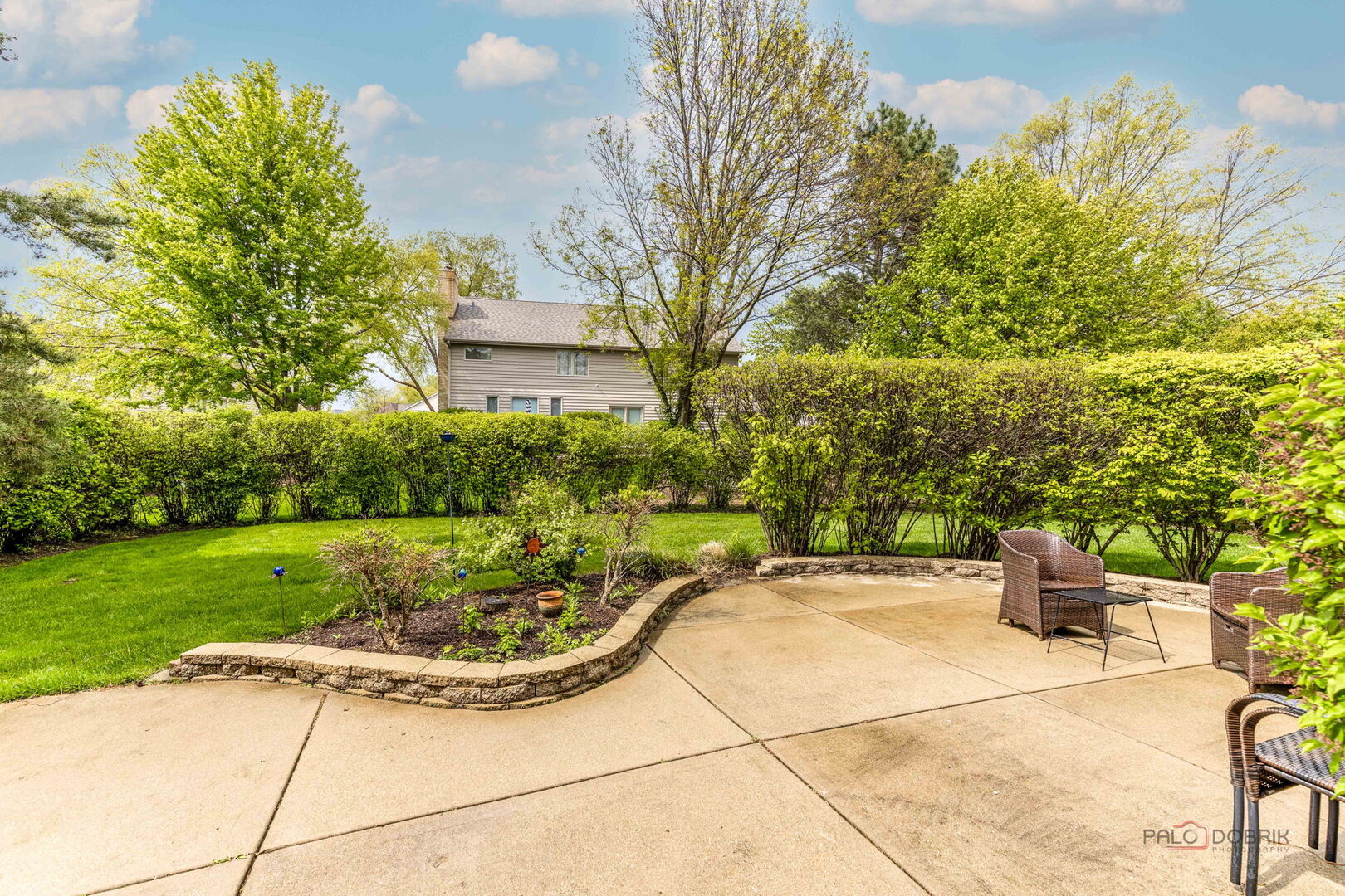 805 Summer Court, Buffalo Grove, IL 60089