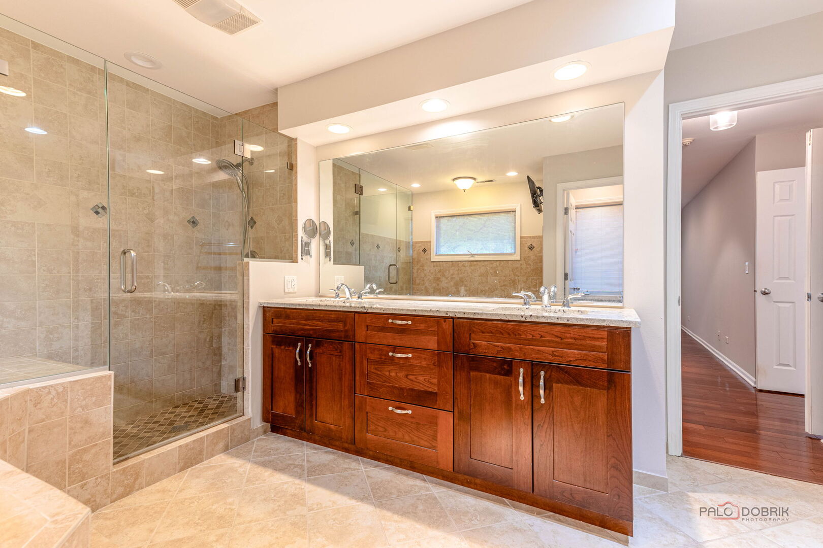 805 Summer Court, Buffalo Grove, IL 60089