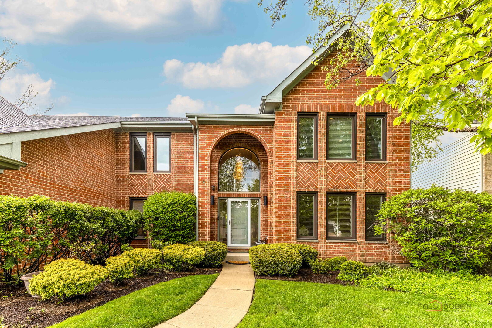 805 Summer Court, Buffalo Grove, IL 60089