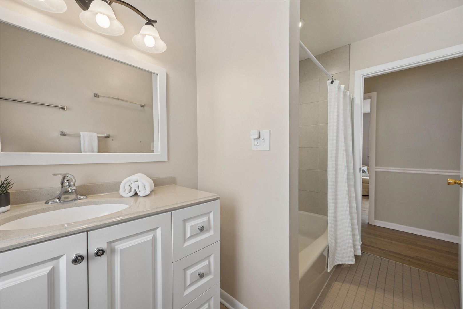 5325 S Catherine Avenue, Countryside, IL 60525