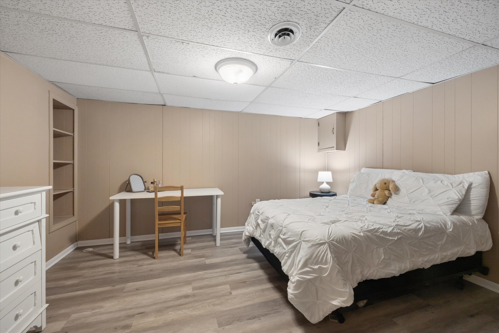 5325 S Catherine Avenue, Countryside, IL 60525